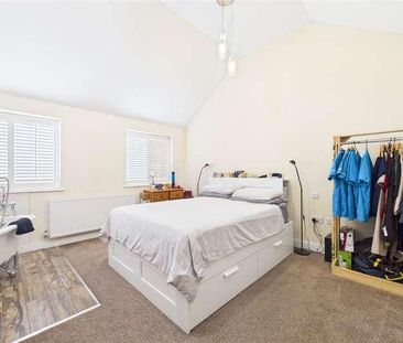 The Green, Beenham, Reading, Berkshire, RG7 - Photo 3