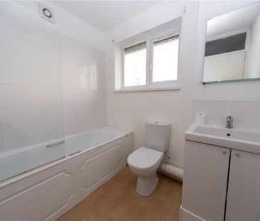 1 bedroom semi-detached house to rent - Photo 4