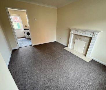 2 bedroom semi-detached house to rent - Photo 2