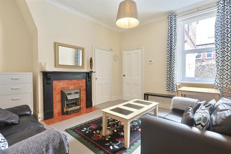 2 bedroom Student Flat to rent in Grosvenor Road, Jesmond, Newcastle Upon Tyne, NE2 - Photo 2