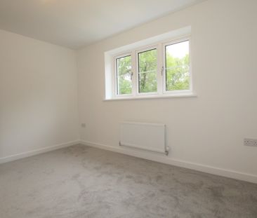 3 bed terraced house to rent in Redgrove Close, Bexhill-on-Sea - Photo 5