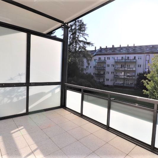 Mit Balkon zum grünen Innenhof - Foto 1