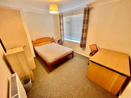 Parmenter Road, Norwich - Photo 3