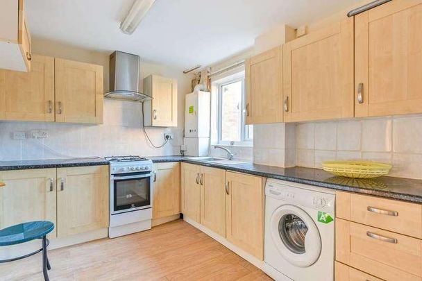 Leicester Road, New Barnet, EN5 - Photo 1