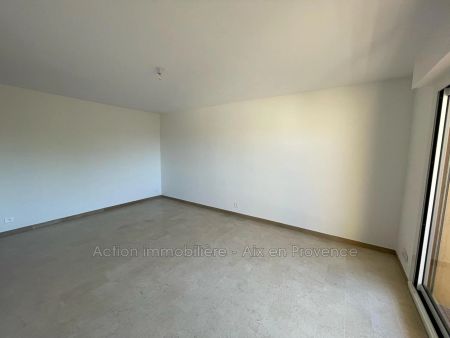 Location appartement rénové, Aix-en-Provence - Photo 3