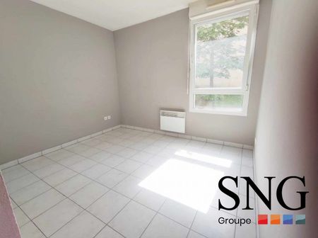 T3 AVEC GRANDE TERRASSE ET PARKING - Photo 4