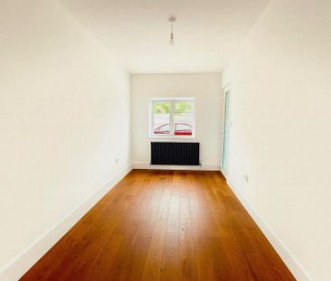 4 bedroom semi-detached house to rent - Photo 4