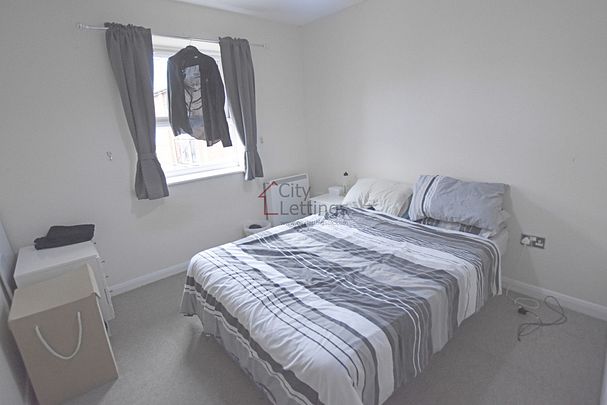 2 Bedroom Flat - Photo 1