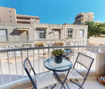 Casa o chalet de alquiler en Avenida Costa Blanca, Los Arenales del... - Photo 4