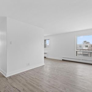 1 Bed, 1 Bath - 6351 Boulevard Joseph-Renaud, Anjou - Photo 3