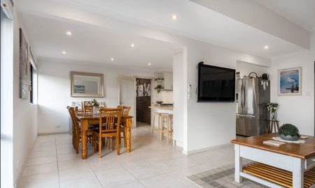 828 Delany Street, Glenroy - Photo 2