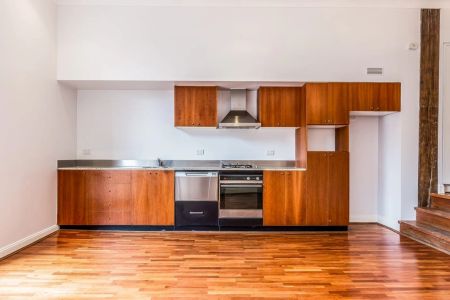 WAREHOUSE CONVERSION LIVING IN CENTRAL LOCALE - Photo 4