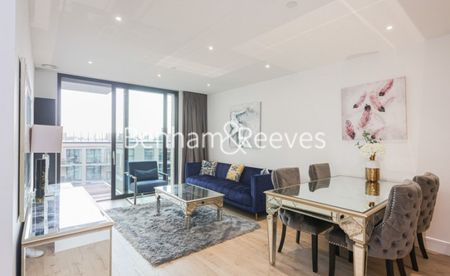 2 Bedroom flat to rent in Neroli House, Piazza Walk, E1 - Photo 2