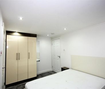 Flat , Connaught House, - Mount Street, Preston - Photo 4