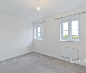 4 bedroom terraced house to rent - Photo 5