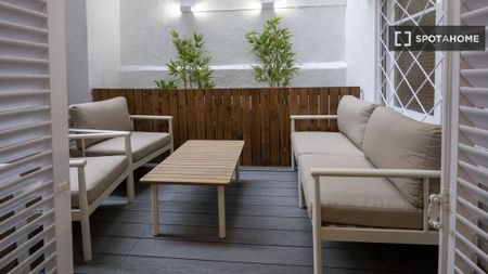 4 room luxury Flat for rent in Barcelona, Catalonia - Photo 2