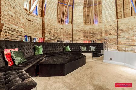 3 bedroom penthouse to rent - Photo 2