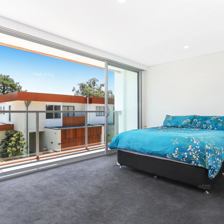 35 Fairway Circuit, Strathfield. - Photo 1