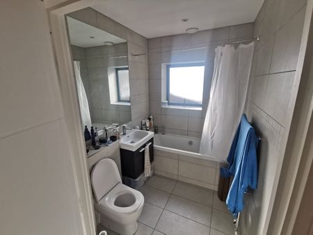2 Bed Flat, Old Picture House, E17 - Photo 5