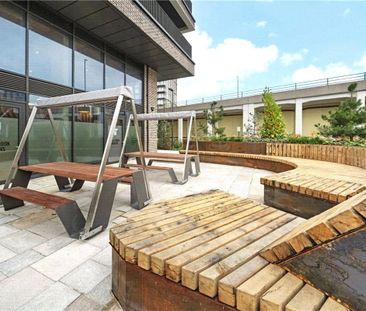 From £2,500/month - enquire now for available two bedroom apartment... - Photo 6