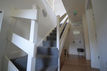 1 bedroom maisonette to rent - Photo 2