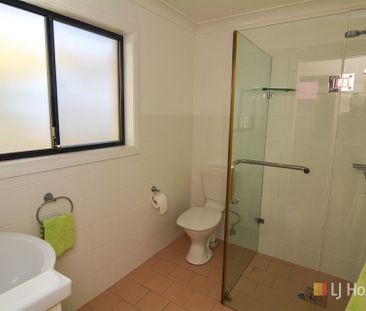 MODERN COTTAGE CLOSE TO TOWN - Photo 5