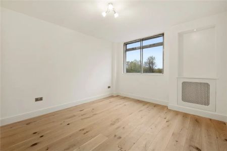 2 bedroom flat in Grove End Road - Photo 5