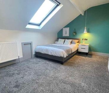 Salisbury Grove, LS12 - Photo 4