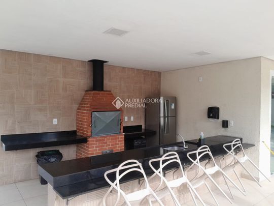 Apartamento com 2 quartos e 50m² para alugar em Cavalhada, Porto Alegre. - Photo 1