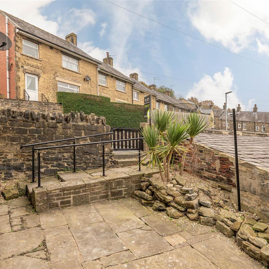 2 bed semi-detached house to rent in Clay House Lane, Halifax - Photo 1