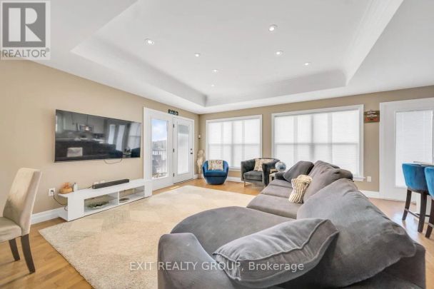 1531 FOXBORO-STIRLING ROAD - Photo 1