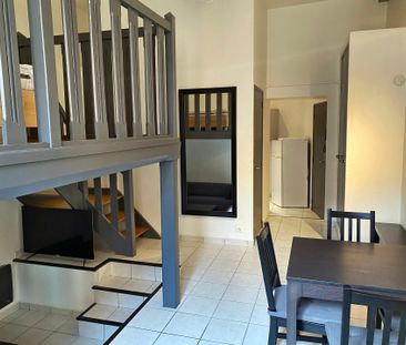 F2 MEUBLE 1ER ETAGE CENTRE VILLE ORANGE, - Photo 3