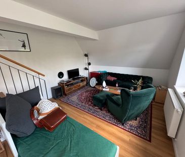 Neuwertige Maisonette-Wohnung mit Küche - Foto 1