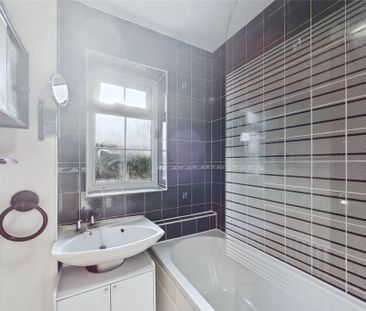 2 bedroom maisonette to rent - Photo 5