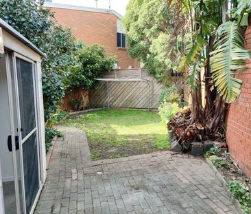 Low-Maintenance Coastal Lifestyle - Photo 3