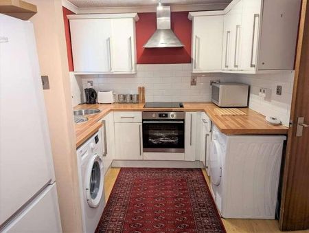 Mill Court, Woodside, Aberdeen, AB24 - Photo 5