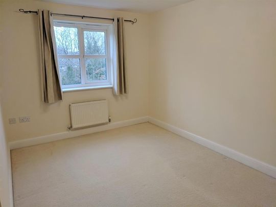MiddlewoodClose, SOLIHULL - Photo 1