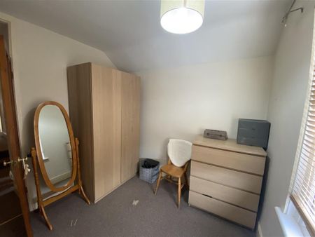 Thurston Street, CARDIFF - Photo 5