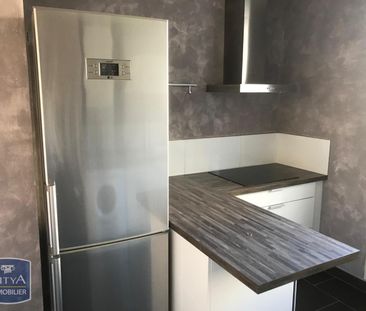 Location Appartement 3 pièces 69m² VILLEFRANCHE SUR SAONE 69400 - Photo 2