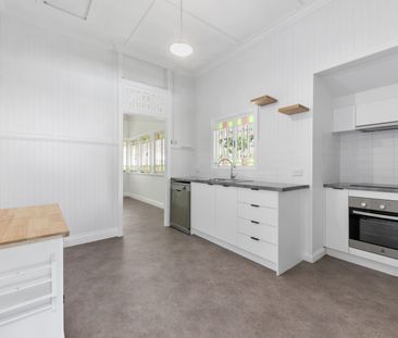 46 Rosecliffe Street, Highgate Hill QLD 4101 - House For Rent - $75... - Photo 2