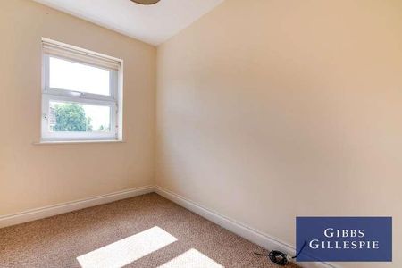 Arklay Close, Uxbridge, UB8 - Photo 2