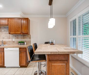 For Lease - 1103 Springbrook Crescent, Oakville, Ontario - Photo 2