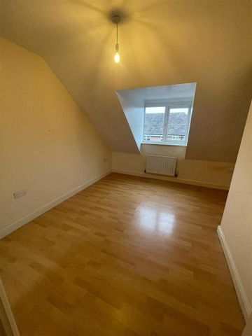 3 bedroom townhouse to rent - Photo 4