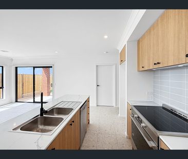27 Harshaw Road, Thornhill Park, Vic 3335 - Photo 5