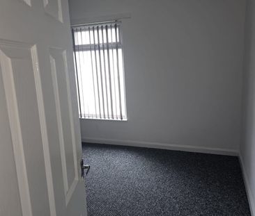 2 Bed Terraced House, Matthew Street, CH44 - Photo 3