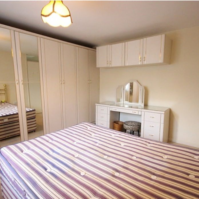 Hanger View Way, London W3 - Photo 1