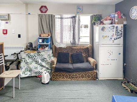 2-Bedroom Apartment at Martin Square - Photo 4