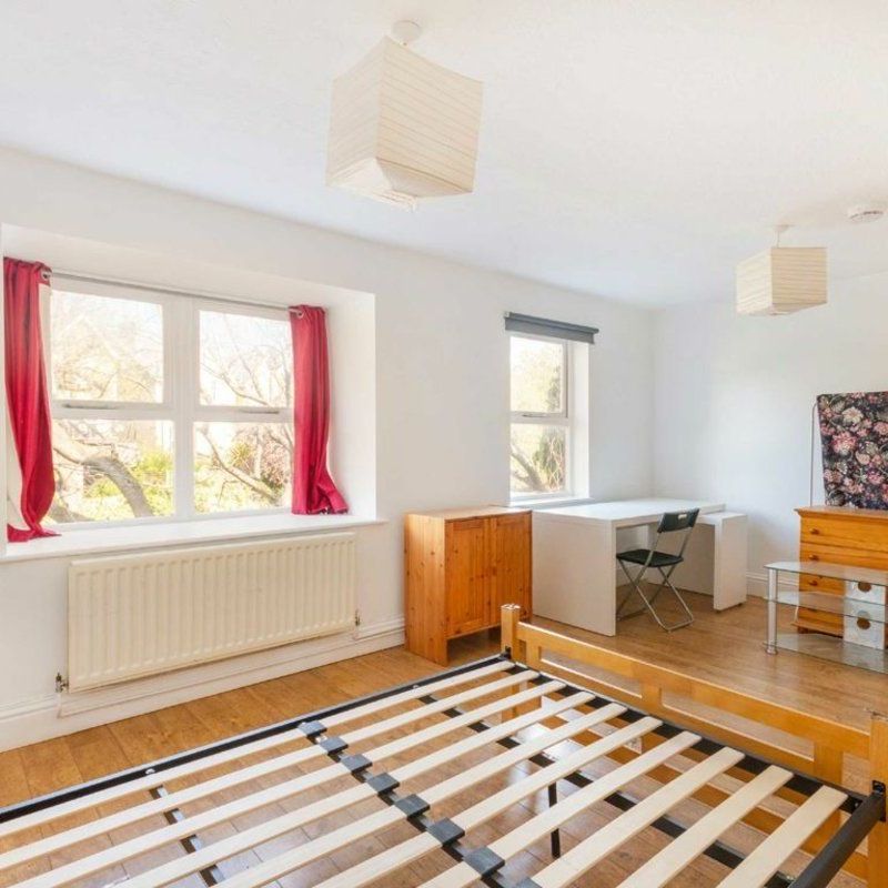 Crescent Way, Brockley, SE4 - Photo 1