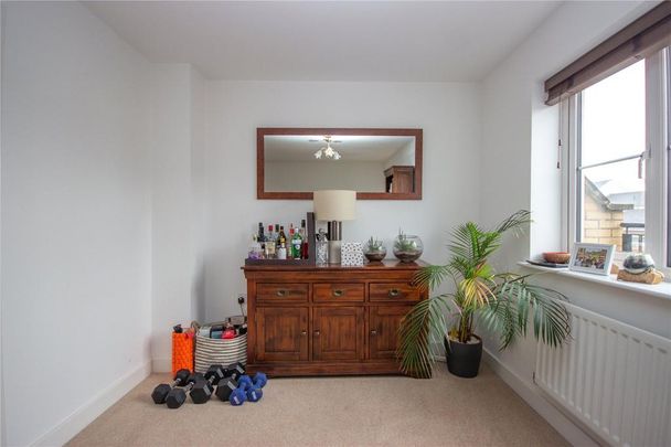 4 bedroom terraced house to rent - Photo 1