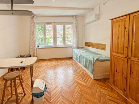 Kiadó átlagos állapotú lakás - Kecskemét - Fotó 4